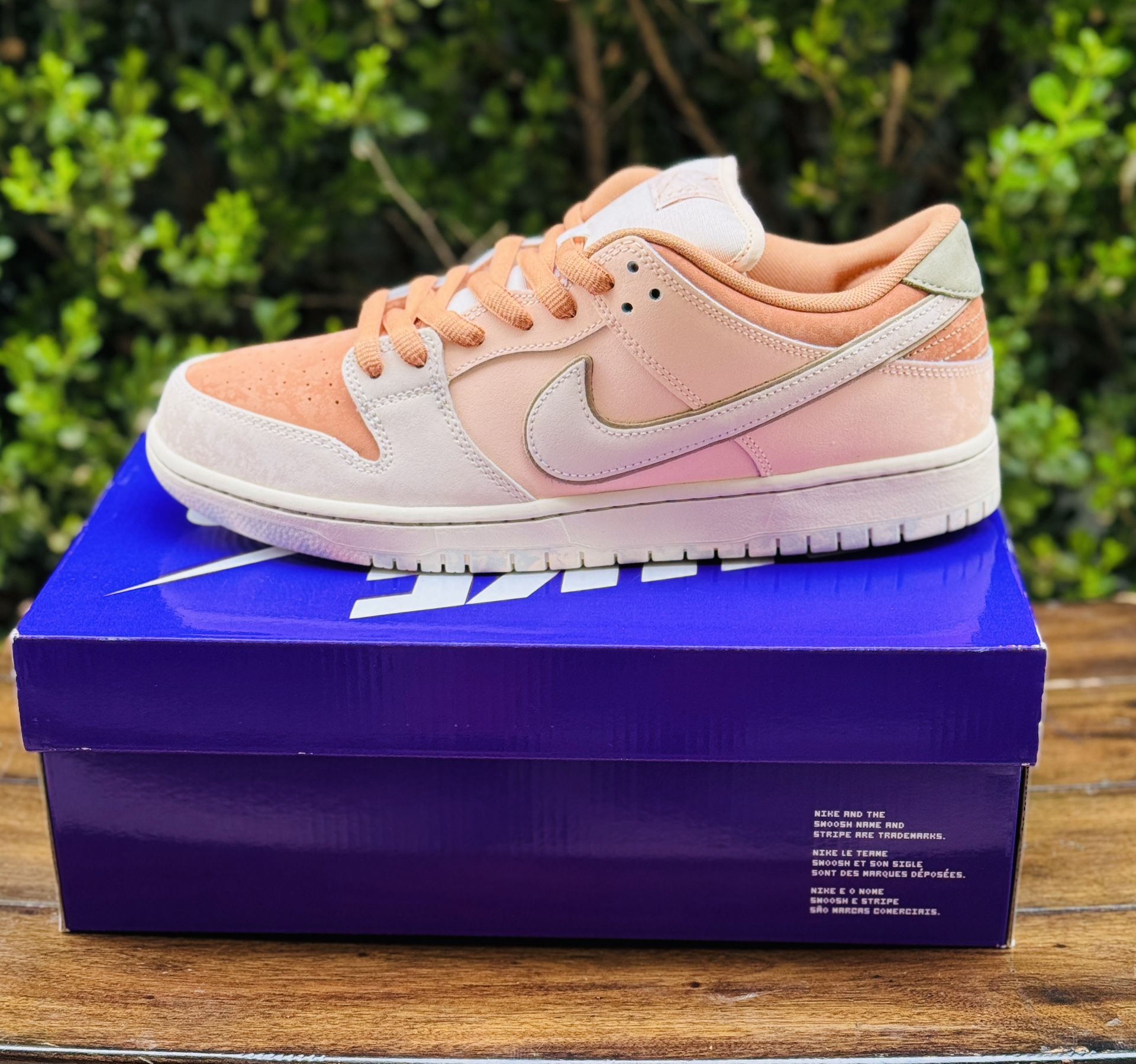 NIKE SB DUNK LOW PRO PRM AMBER BROWN/GUAVA ICE BRUN AMBRE/GLACE 