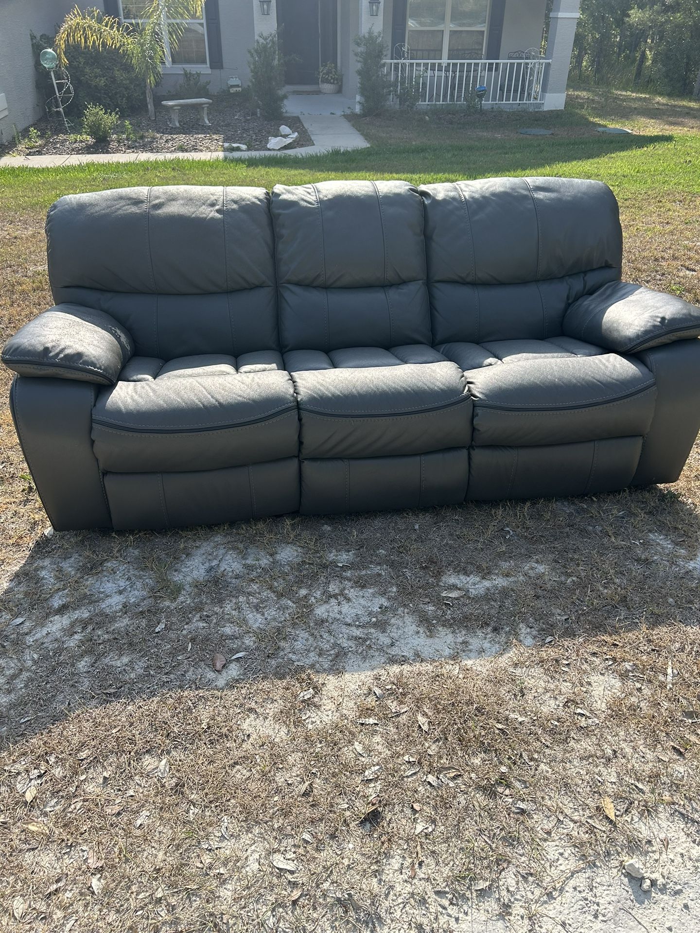 FREE COUCH