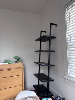Bookshelf (wall mount)