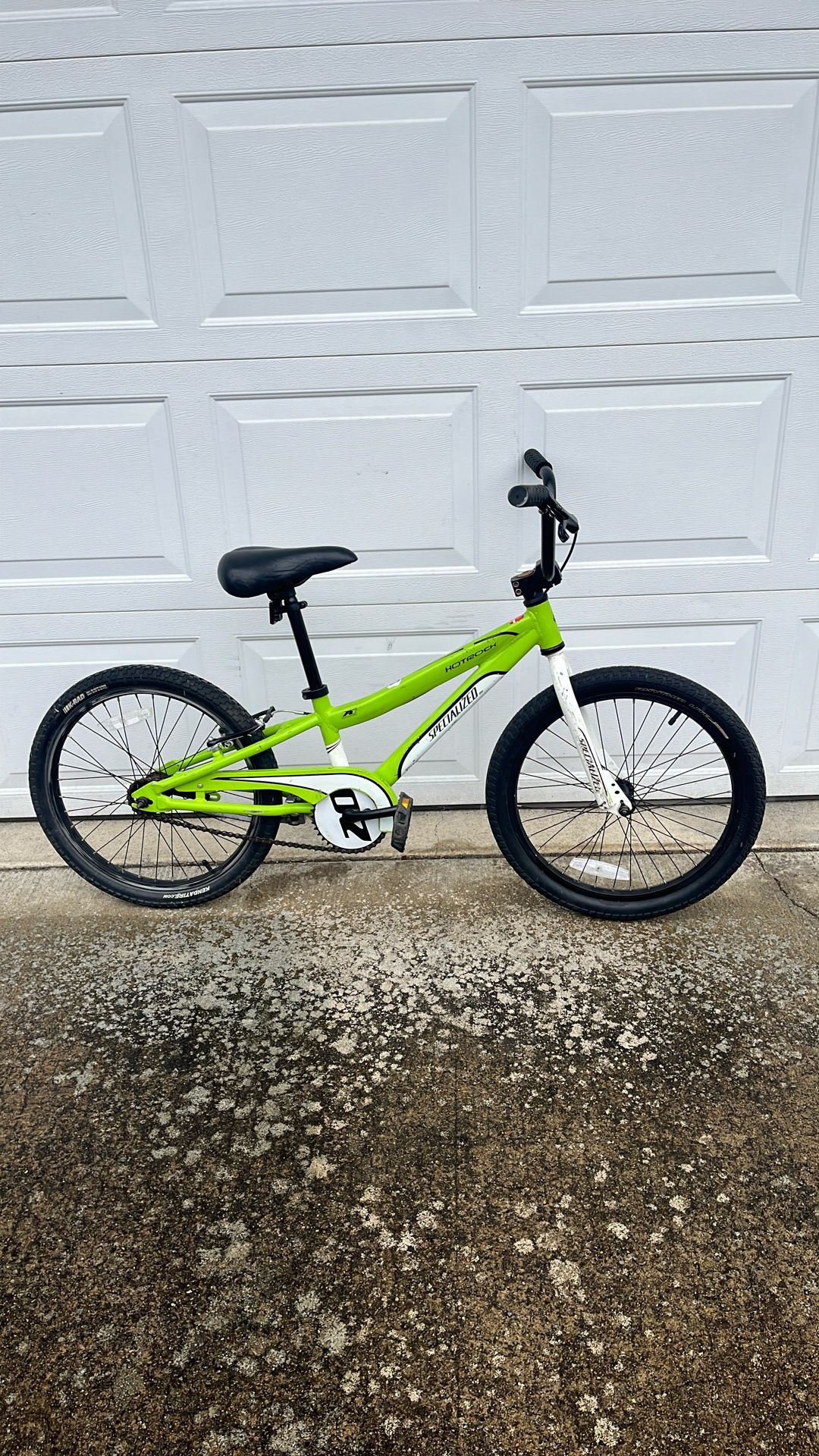 Specialized Hotrock Kid Moutan bike 20" tires
