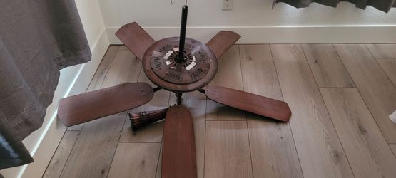 Ceiling fan