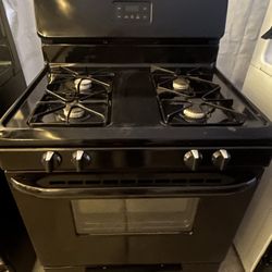 Whirpool Beautiful Black Gas stove 