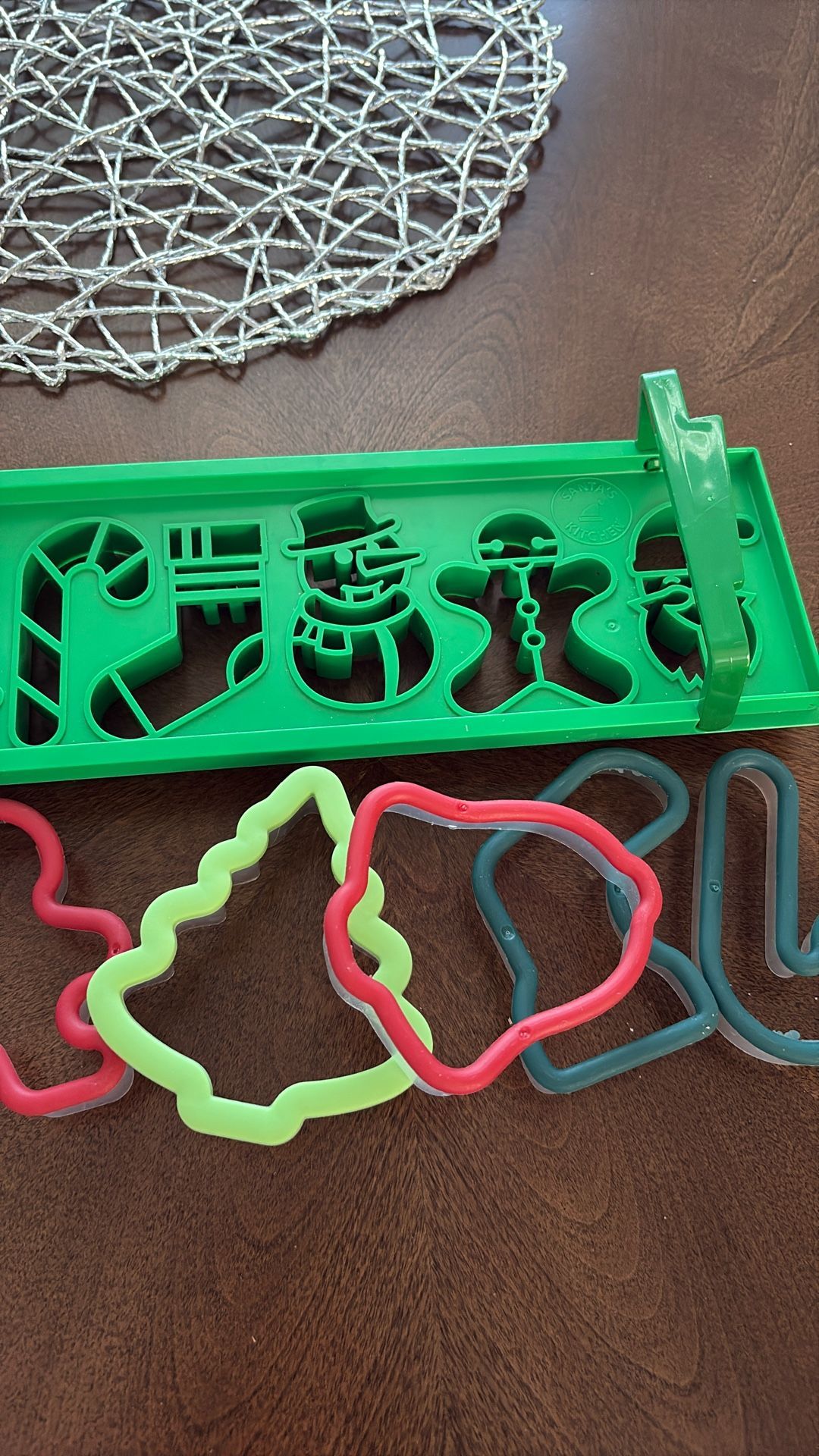 Christmas 12 Cooking Shapes