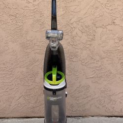 Bissell CleanView Swivel Pet Vacuum – $35 