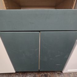 27" Base Cabinet