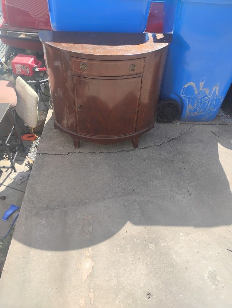 Kittinger Dresser $509.00