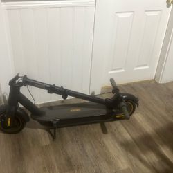 E-scooter (LOOK AT Description)