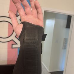 Left Wrist Brace For Carpal Tunnel