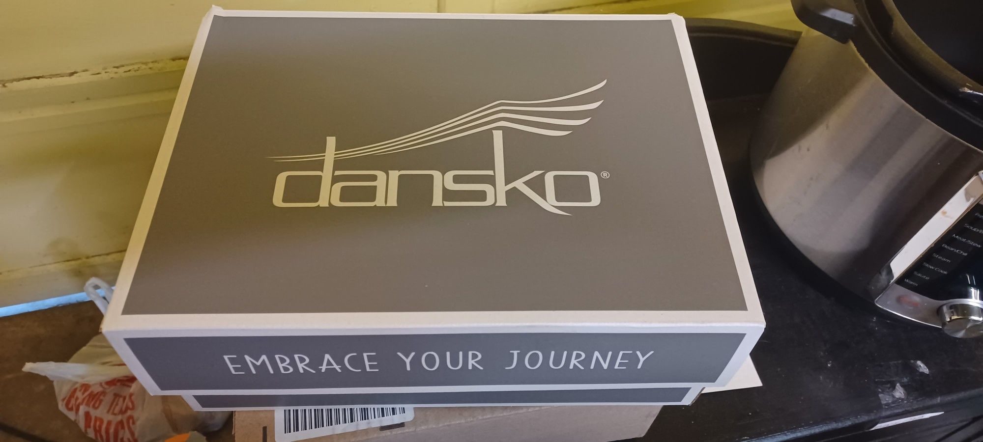 Dansko Tatiana “Wine Pull Up” Sandals – NWOB, EU 37