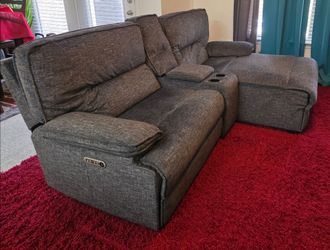 Pacifica Sofa sectional chaise recliner
