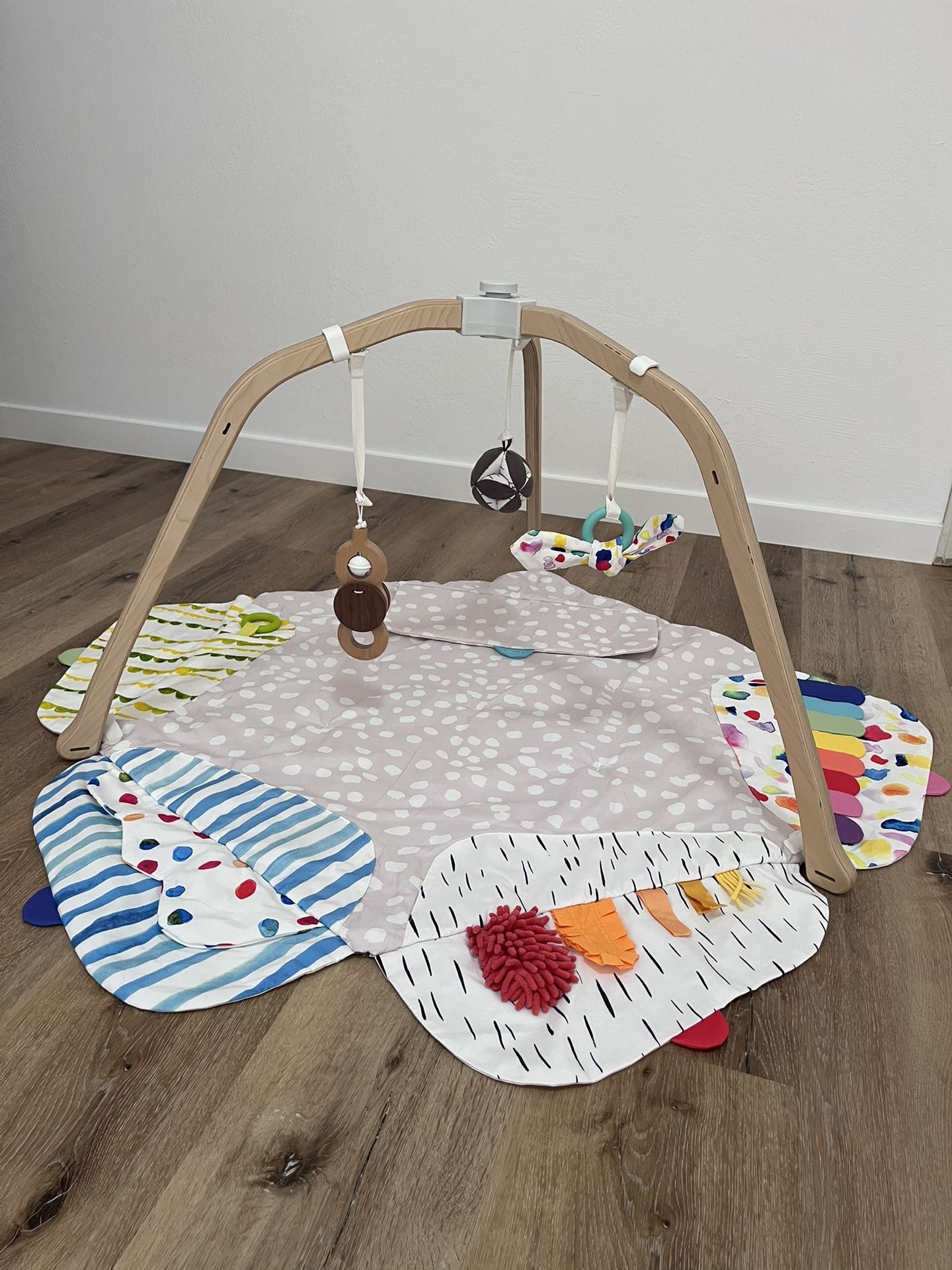 Lovevery The Play Gym With Tent