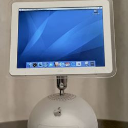 Vintage iMac G4 - 15”