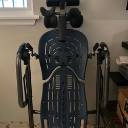 Teeter hang ups inversion table