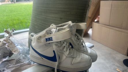 High top Nike shoes
