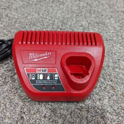 Milwaukee M12 charger