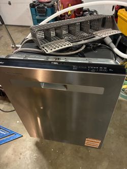 Dishwasher 24”