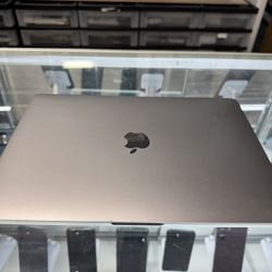 MacBook Pro with Touch Bar 256GB Storage 