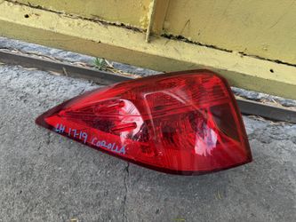 2017-2019 TOYOTA COROLLA LH TAIL LIGHT 