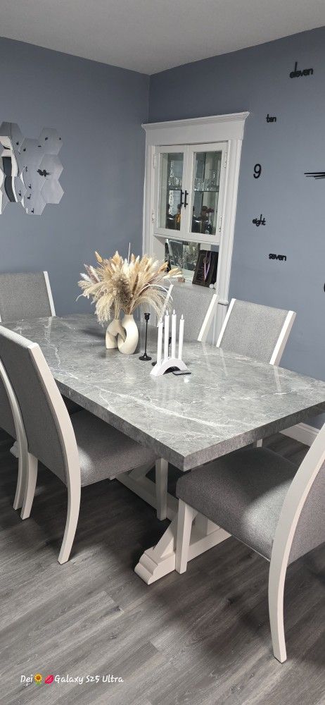 Dining set