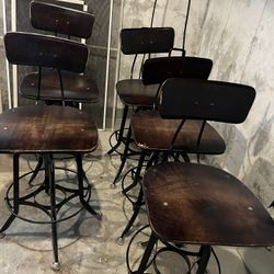 5 Adjustable Bar Stools 