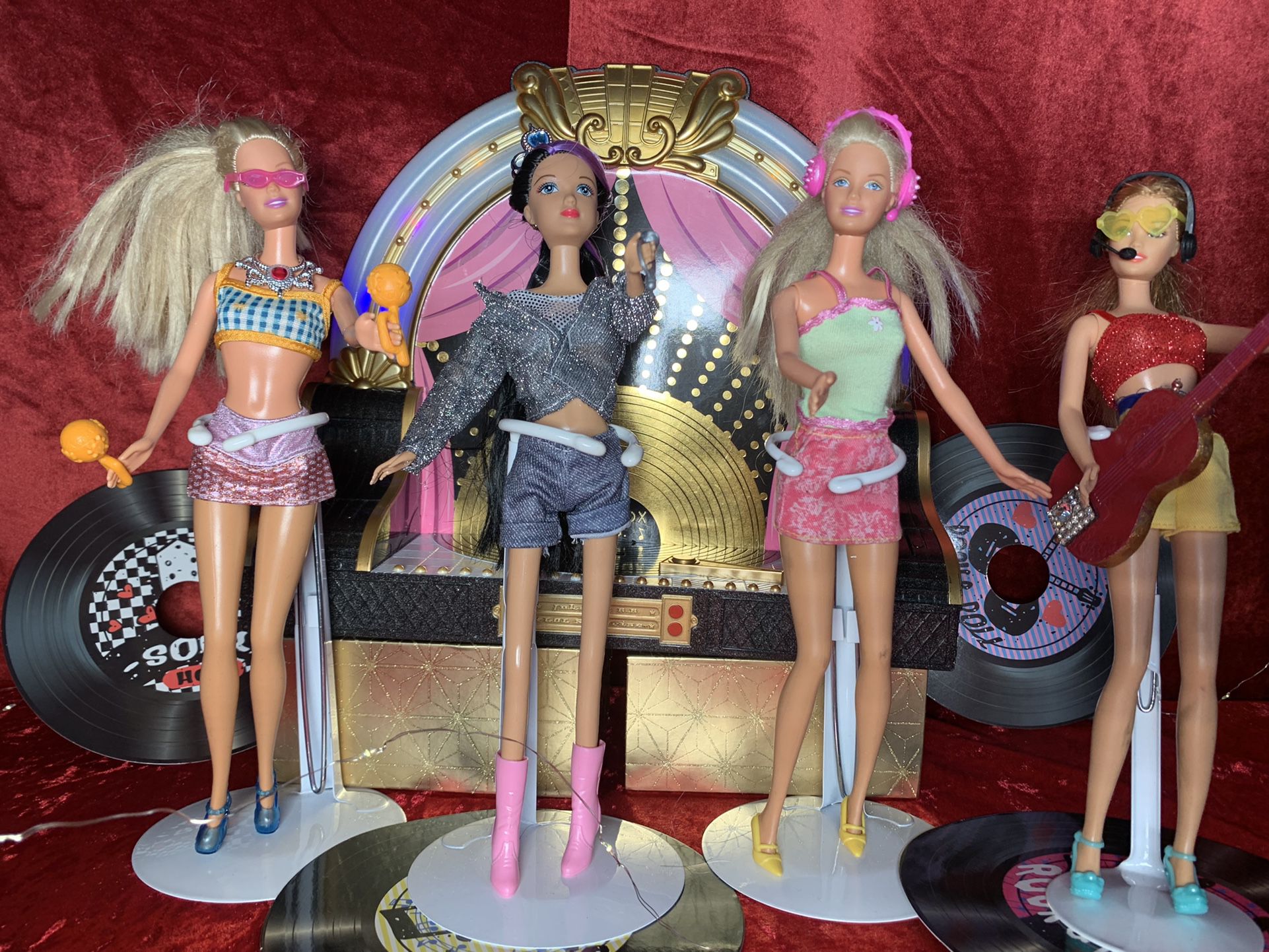 Barbie Plus Barbie Type Dolls 4 Rockstar Barbies With Instruments 