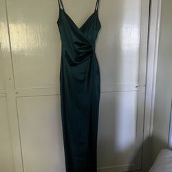 Formal dress (Prom or Homecoming)