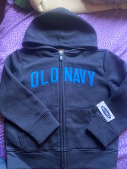 Old navy sweater size 3t