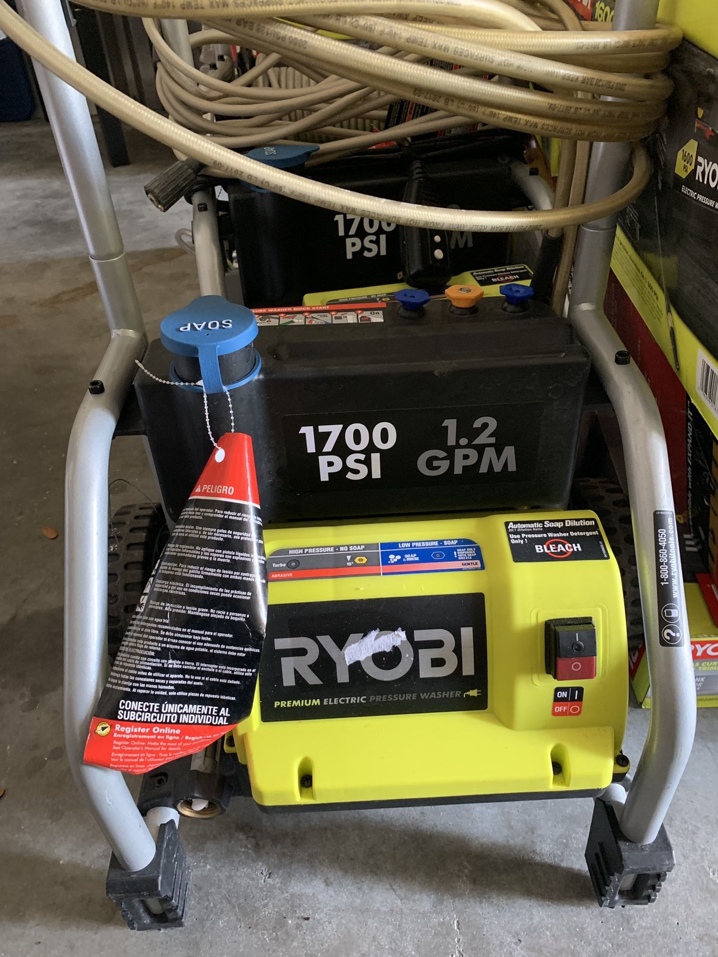 Pressure Washer 1700 PSI 1.2 GPM Ryobi