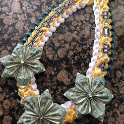Graduation Leis/ Graduaciones2024