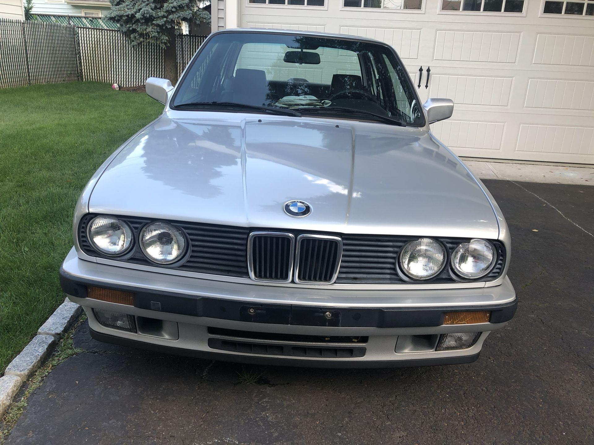 1990 BMW 325i