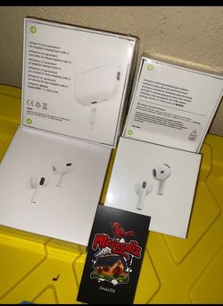 Apple AirPods Pro 2&4nd Generation with MagSafe Case
