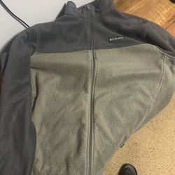 Large Fleece Columbia Jacket