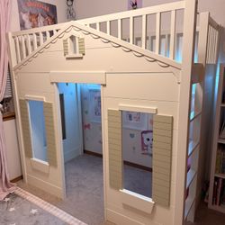 Pottery Barn Twin Loft House Bed 