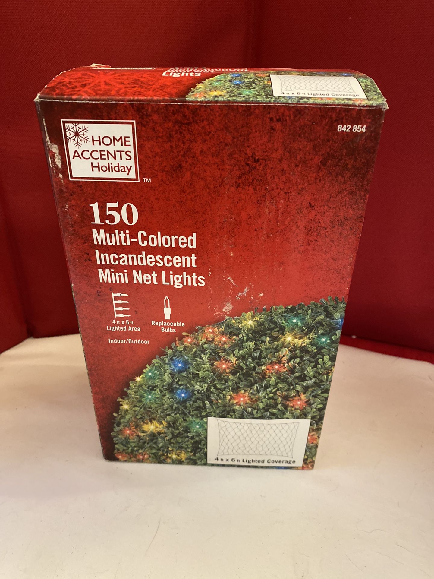 Home Accents Holiday 150 Multi-Colored Incandescent Mini Net Lights. New