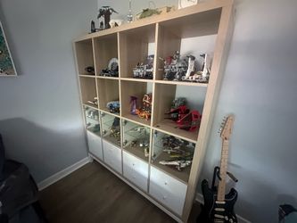 Shelf/Bookshelf