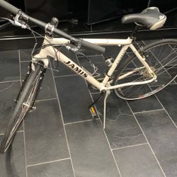 Jamis Allegro 2.0 Aluminum Street Bicycle, Nice!