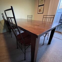 Dining Table w/ 4 chairs