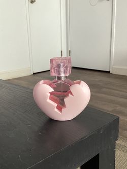 Ariana grande perfume