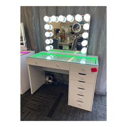 Vanity W/bluetooth Speaker & Led Lights