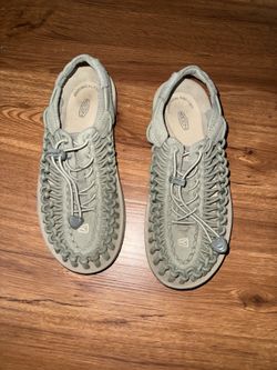 Keen Uneek sandals