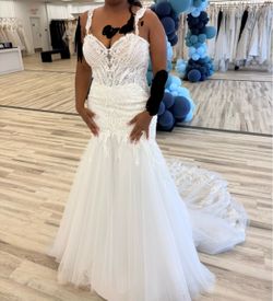 Ivory Lace Mermaid Wedding Dress with Tulle Skirt