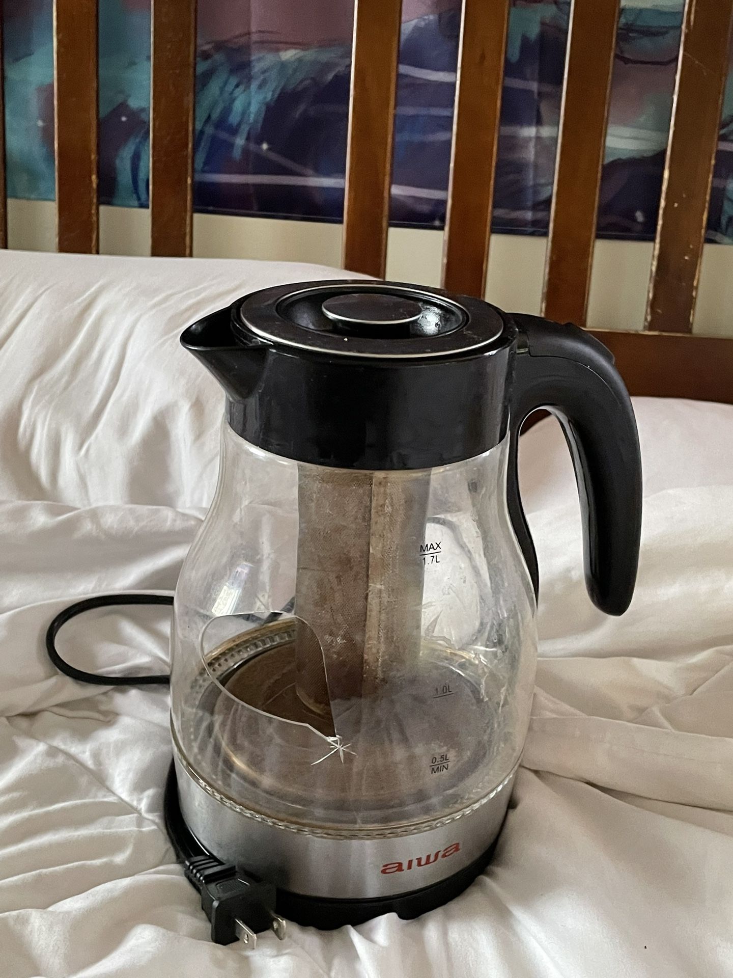 Aiwa 2 in 1-Black Infusion Kettle Boil and Brew with Removable Stainless Steel Tea Infuser Broken & For Parts