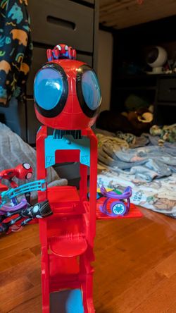 Spidy And Friends Transforming Van With Extra Characters