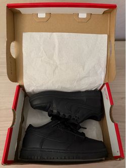 Like-New Little Kids Nike Dunk Low 10.5c