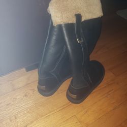 UGG Sheep skin Black Boots Size 7