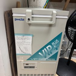 PHCBI Injection Fridge