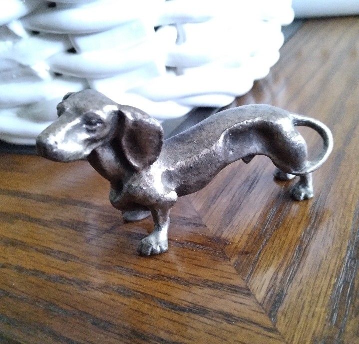 Rare Vintage Ampersand Pewter USA Dachshund Figure