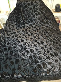 Queen Black Velvet Devoré Bedspread Coverlet Elegant Tulip Pattern