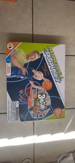 Basketball play set