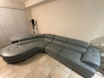 Sofá seccional moderno